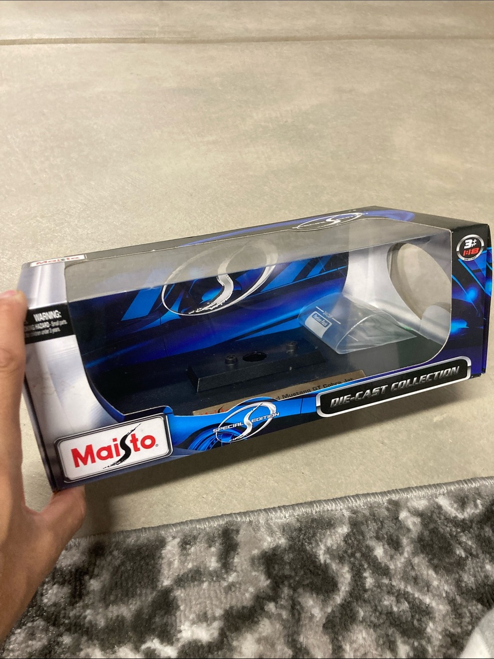 Maisto 1/18 box and stand only for 1968 Ford Mustang GT Cobra Jet
